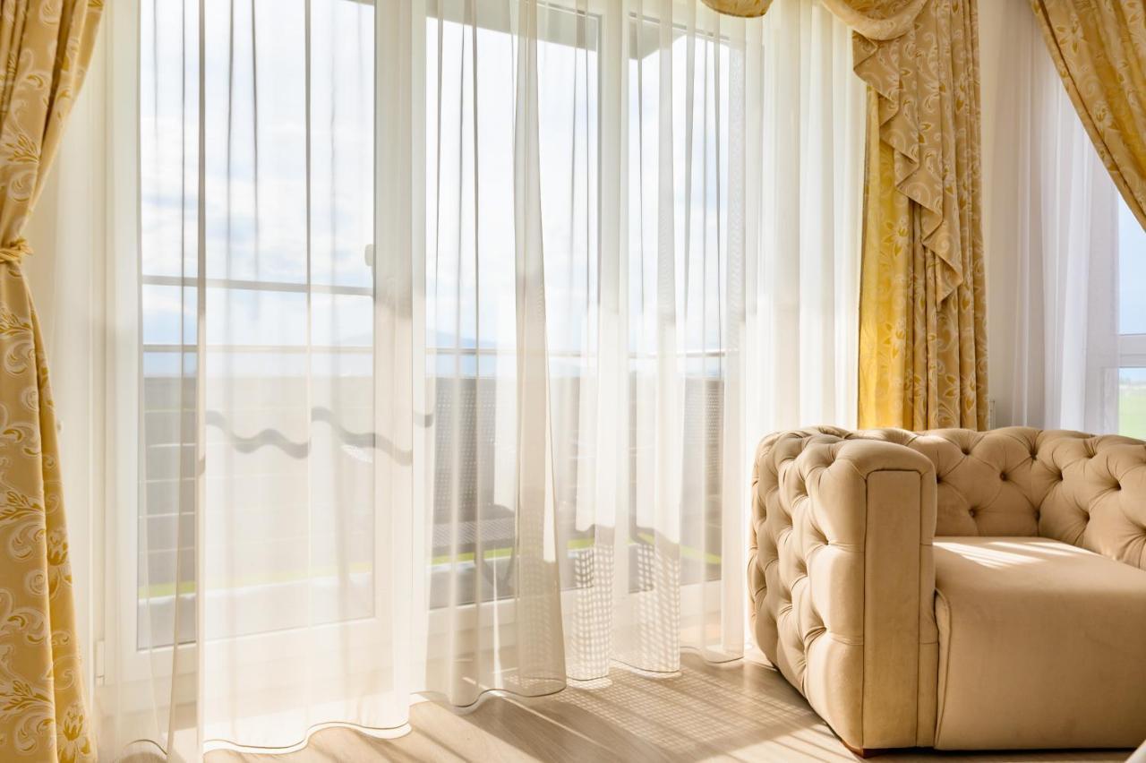 Luxury Apartment Avantgarden 3 Брашов Екстериор снимка