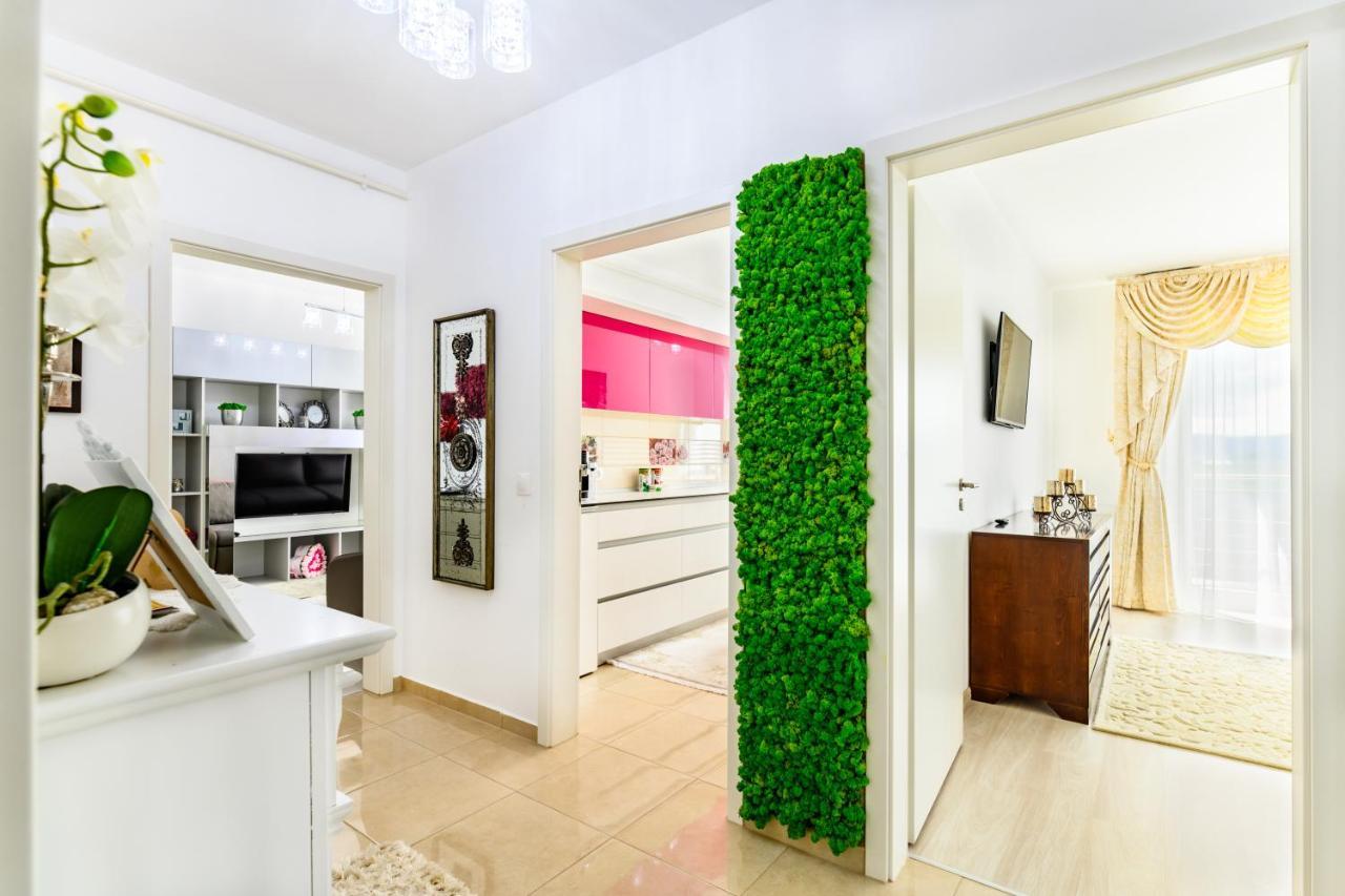 Luxury Apartment Avantgarden 3 Брашов Екстериор снимка