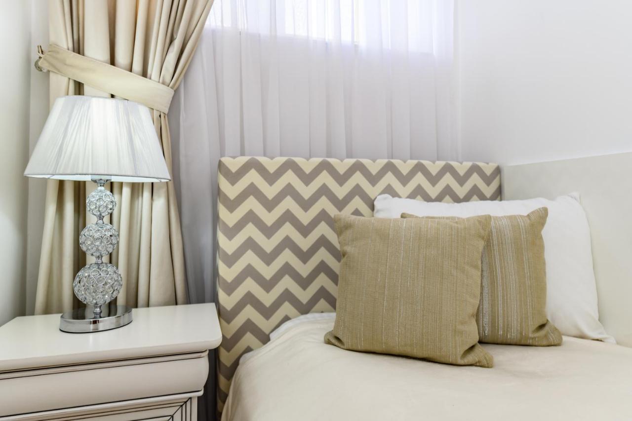 Luxury Apartment Avantgarden 3 Брашов Екстериор снимка