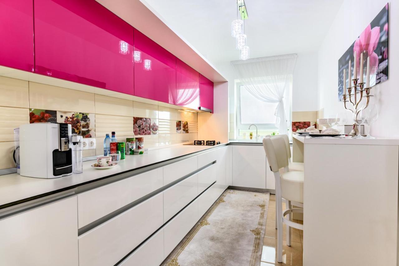 Luxury Apartment Avantgarden 3 Брашов Екстериор снимка