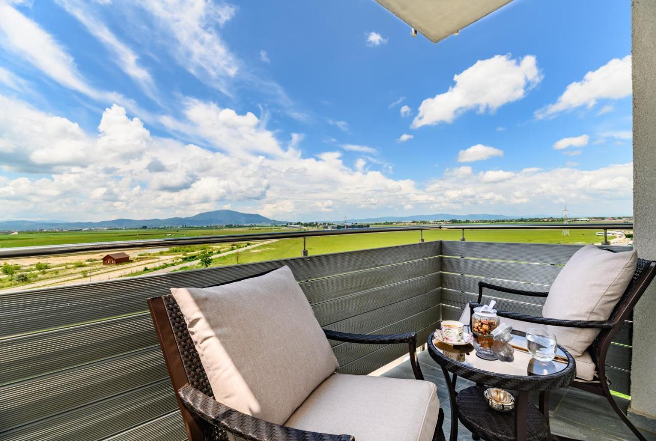 Luxury Apartment Avantgarden 3 Брашов Екстериор снимка